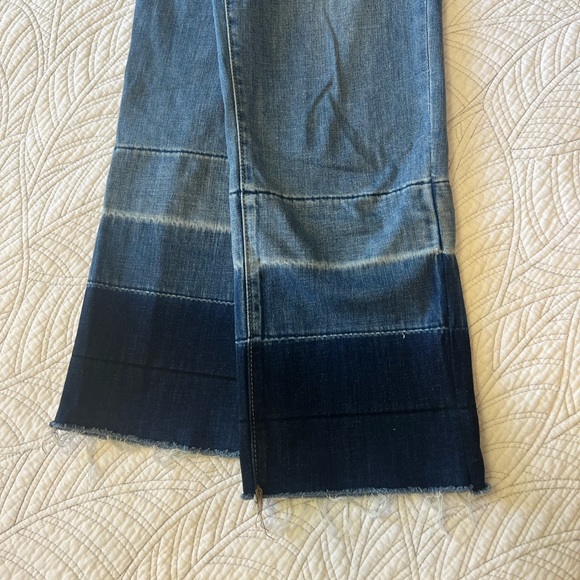 Vince Straight Leg Ombré Raw Hem Jeans - Picture 2 of 8